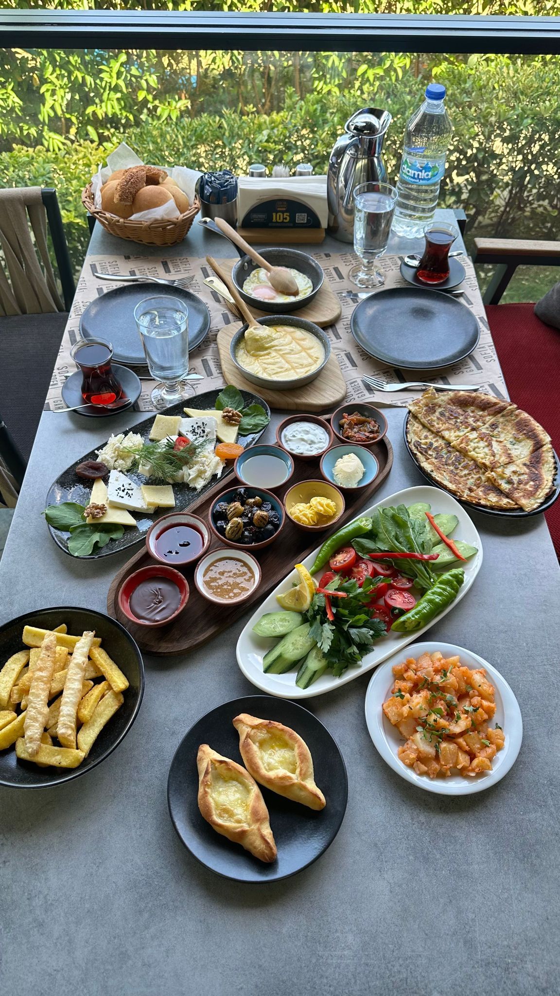 Serpme Kahvaltı ( 2 kişilik )